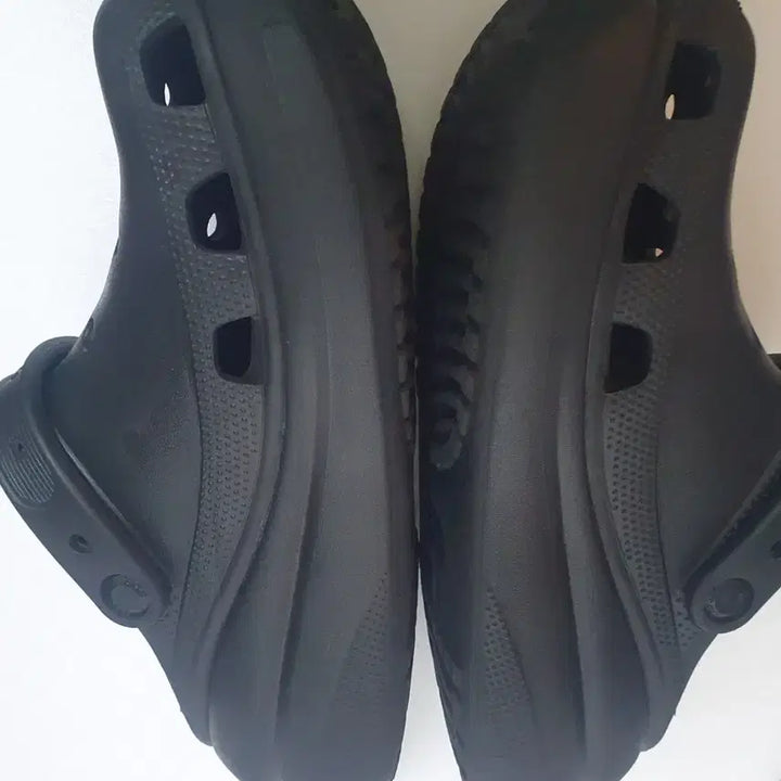 [BUNJANG] Crocs Black Platform Sandals Slippers (255-260mm) / 크록스 검정색 샌들 키높이 슬리퍼 255~260mm