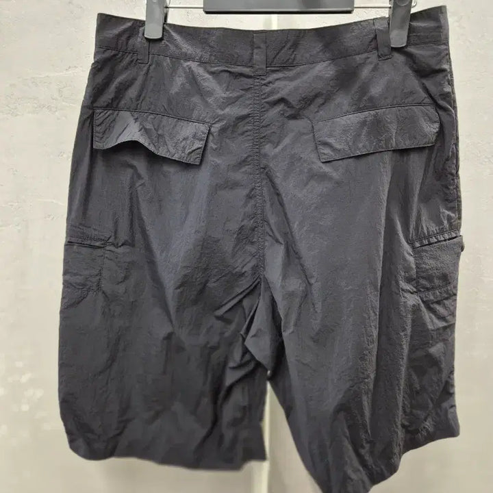 [BUNJANG] Zara Black Cargo Shorts (Size M) / ZARA 카고 반바지 M사이즈 블랙