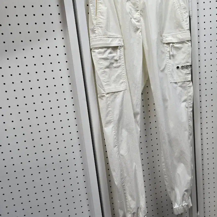 [BUNJANG] Discovery Ivory White Cargo Jogger Pants (Size 26) / (1548)디스커버리 아이보리화이트 카고 조거팬츠26(67)