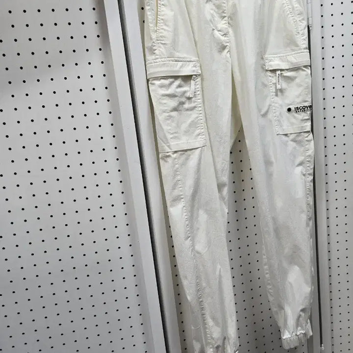 [BUNJANG] Discovery Ivory White Cargo Jogger Pants (Size 26) / (1548)디스커버리 아이보리화이트 카고 조거팬츠26(67)