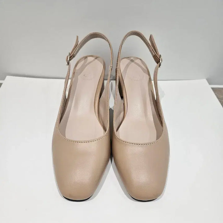 [BUNJANG] Sobojihwa Beige 5cm Slingback Pumps / 소보제화 베이지 펌프스힐 5cm 더위닌 슬링백