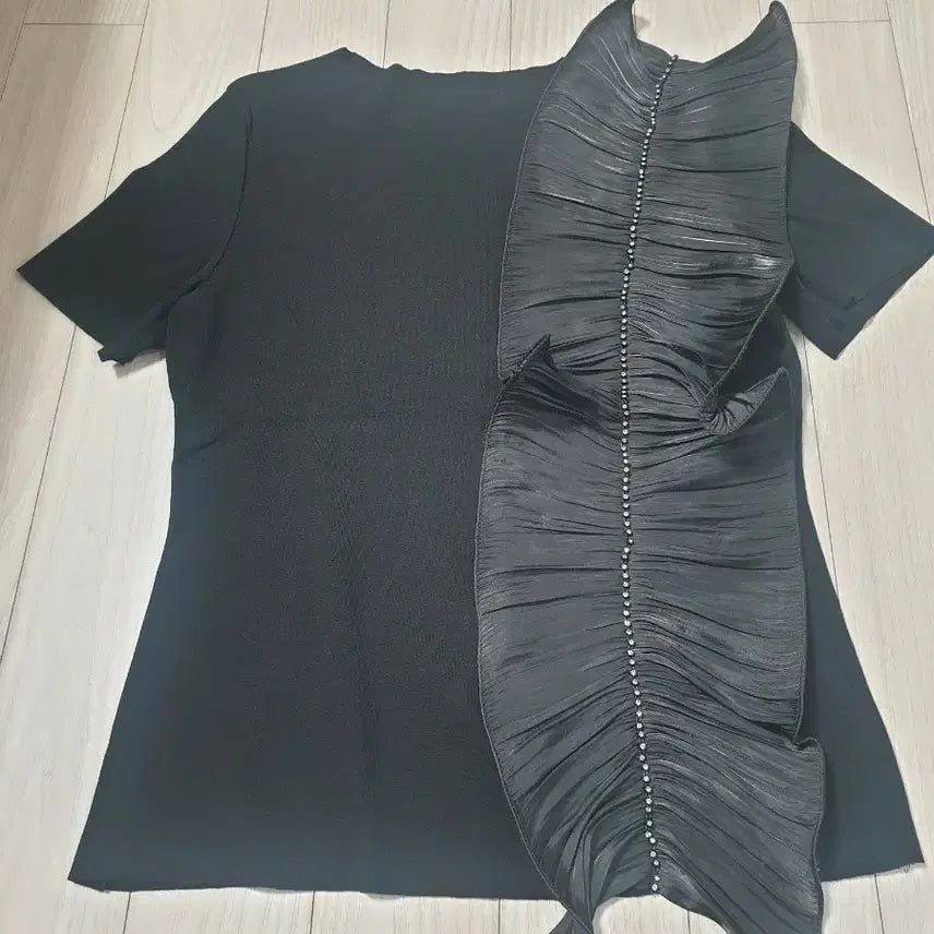 [BUNJANG] Jewel Frill Short Sleeve T-Shirt / 큐빅프릴 반팔티셔츠