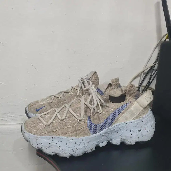 [BUNJANG] Nike Space Hippie Sneakers Beige/Blue / 나이키 스페이스 히피 운동화 베이지/블루(230)