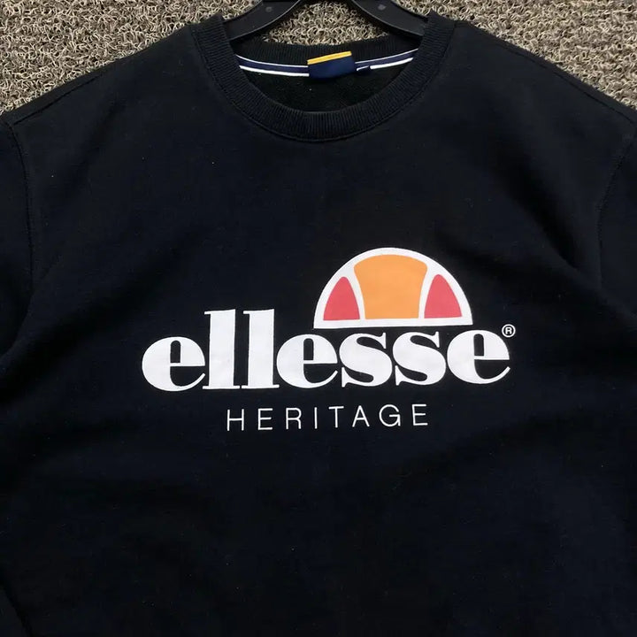 [BUNJANG] ellesse Black Sweatshirt / 엘레쎄 블랙 맨투맨