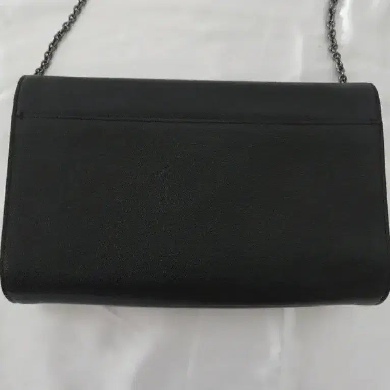 [BUNJANG] Louis Quatorze Chain Clutch Bag / 루이까또즈 체인 클러치백 (정품 /상태좋음)