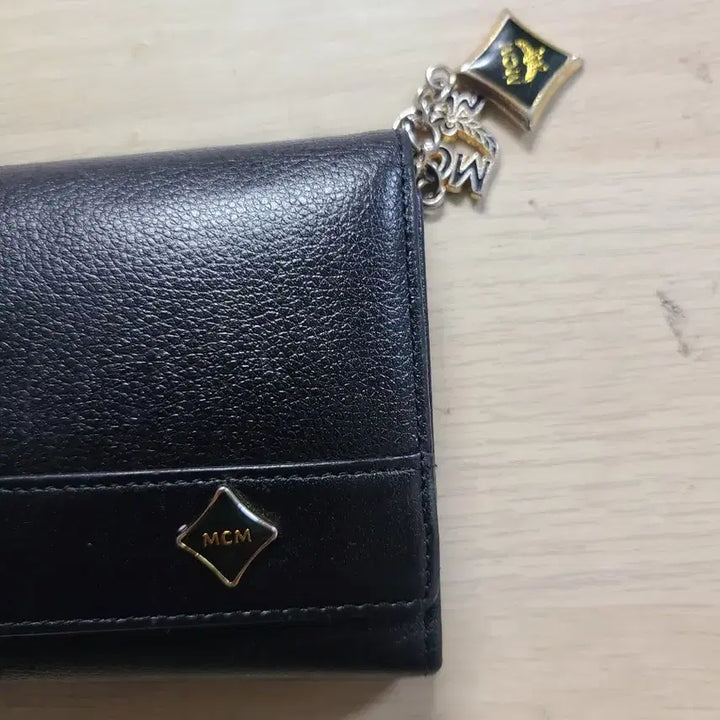 [BUNJANG] MCM Black Long Wallet with Keyring / 엠씨엠 MCM 블랙 장지갑 + 키링