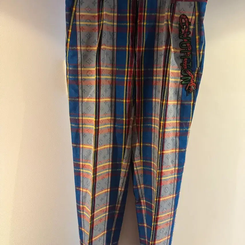 [BUNJANG] Louis Vuitton Monogram Snake Check Pants / 루이비통 모노그램 스네이크 체크팬츠 판매합니다 (방탄 뷔 착용)
