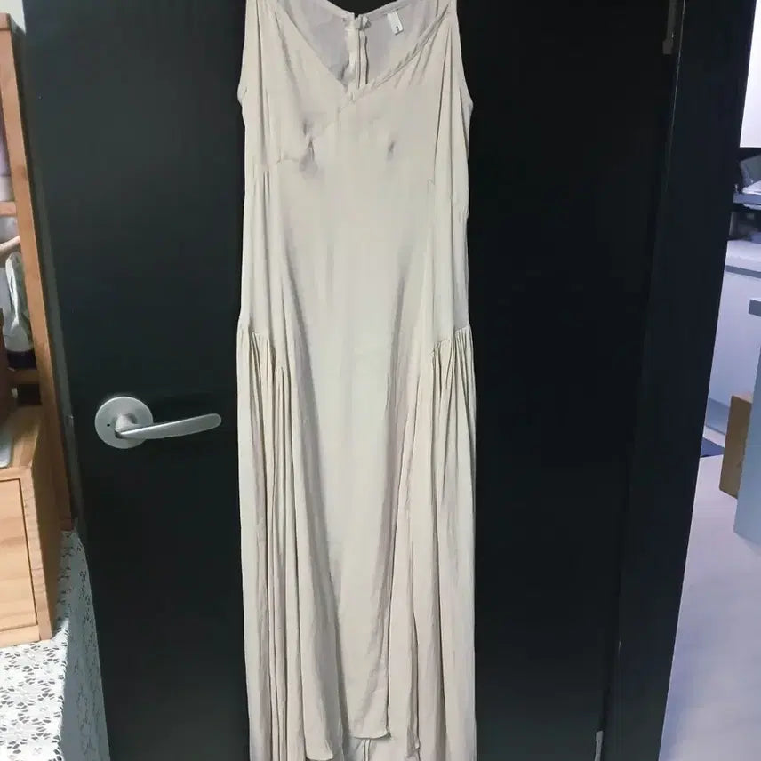 [BUNJANG] Frost J Satin Slip Dress / 프로스트 제이 세틴 슬립 원피스 55