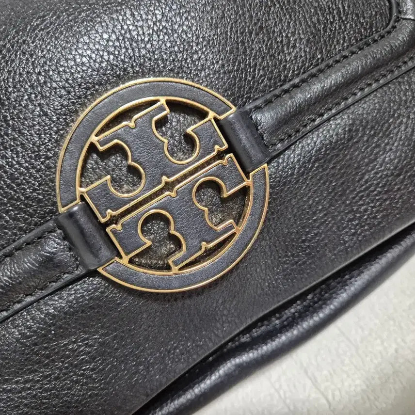 [BUNJANG] Tory Burch Leather Crossbody Bag / 토리버치