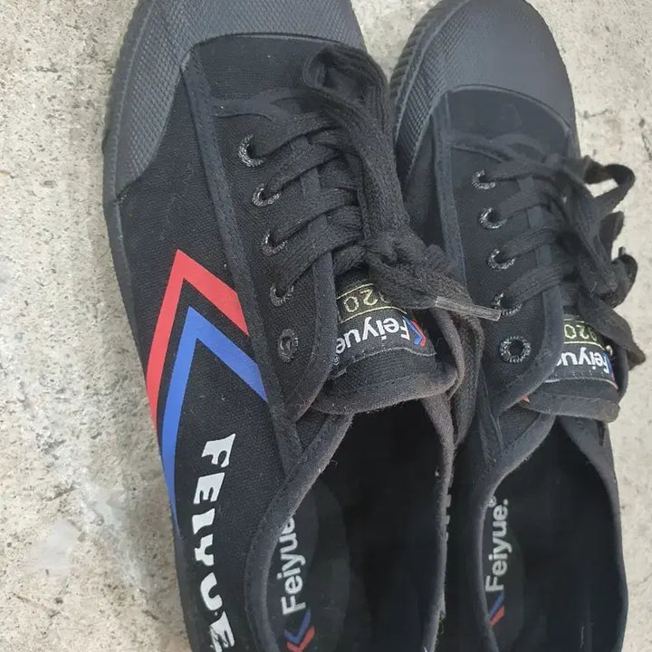 [BUNJANG] Feiyue Black Sneakers 280 / Feiyue 페이유에 블랙 스니커즈 280