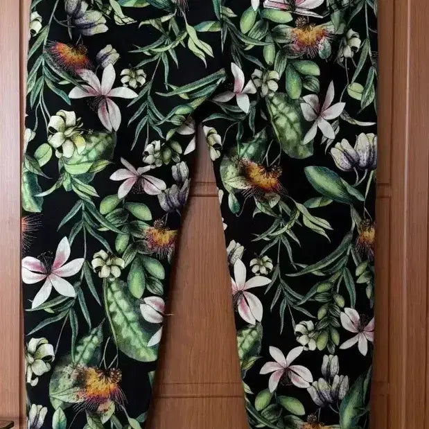 [BUNJANG] SJ Wani Flower Pattern Cotton Pants / SJ WANI 손정완 홈쇼핑 브랜드 플라워 면바지