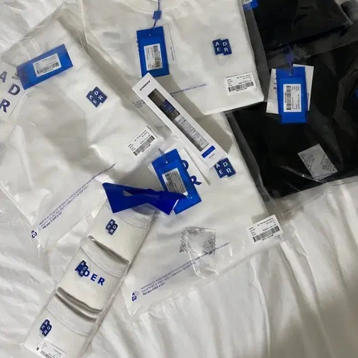 [BUNJANG] Ader Error Significant Logo Patch Oversized T-Shirt / 무료배송)아더에러 시크니피컨트 반팔티셔츠
