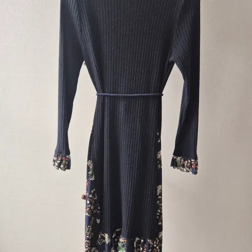 [BUNJANG] LAP Navy Knit Flower Long Dress / LAP 네이비 니트 플라워 롱 원피스