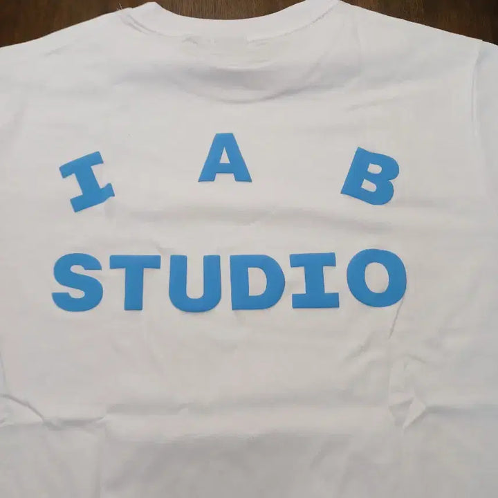 [BUNJANG] IAB STUDIO White Short Sleeve T-Shirt / IAB STUDIO 흰색 반팔 티셔츠