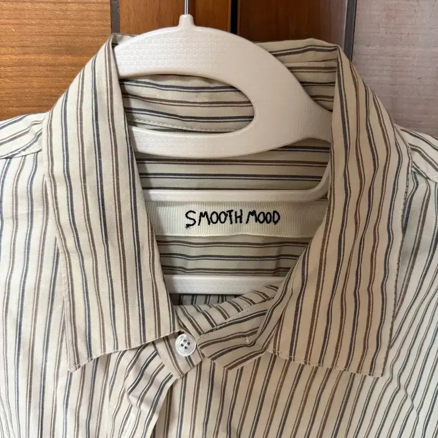 [BUNJANG] Smooth Mood Beige Shirt / 스무드무드 셔츠 베이지