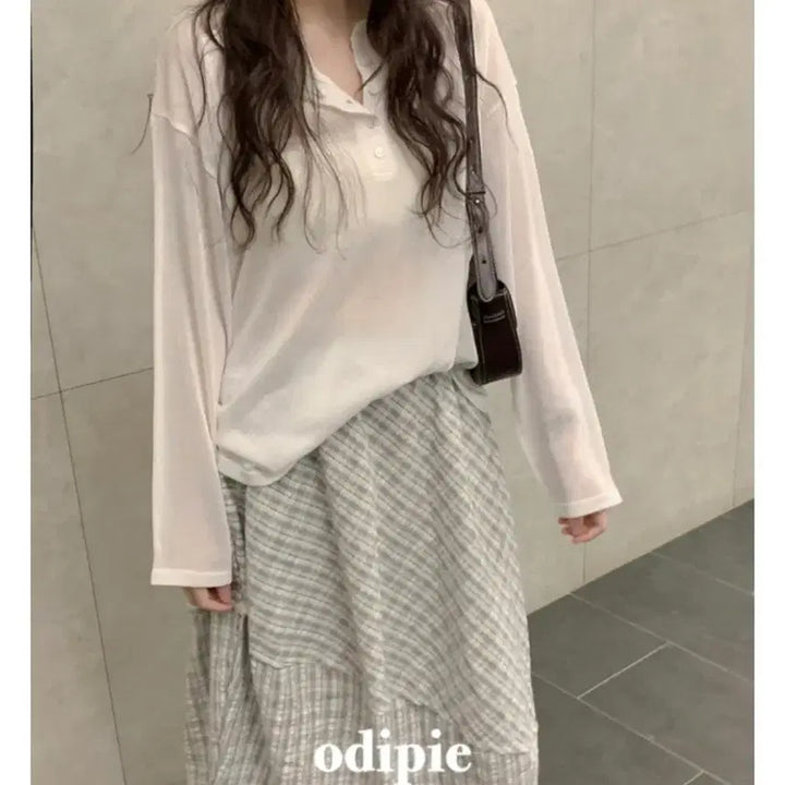 [BUNJANG] ODIFIE Henley Neck Button Summer Knit White / 오디파이 헨리넥 버튼 여름 니트 화이트 살안타템