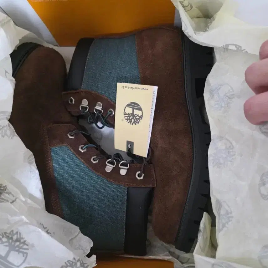 [BUNJANG] Timberland x Thisisneverthat 6-Inch Boots Brown / 팀버랜드 x 디스이즈네버댓 6인치 부츠 브라운  275
