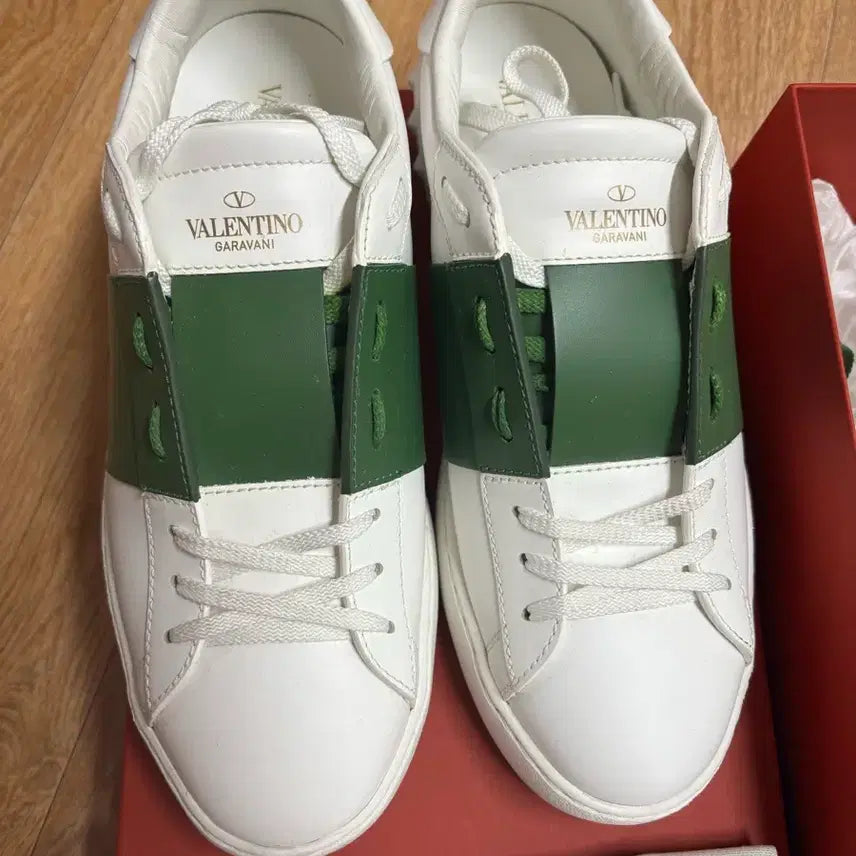 [BUNJANG] Valentino Sneakers Dark Green / 발렌티노 스니커즈 판매합니다