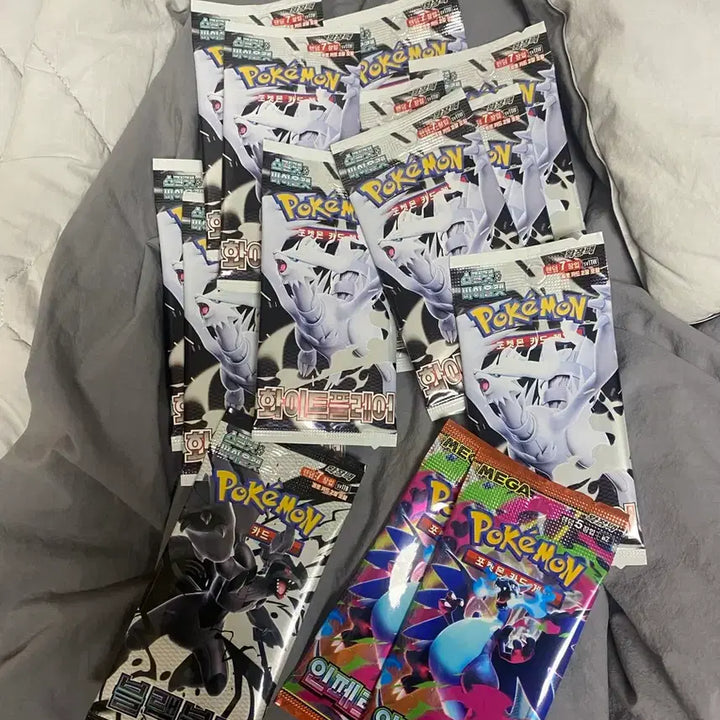 [BUNJANG] Pokemon Card Single Packs / 포켓몬카드 낱팩 팝니다.(인페,블랙,화이트 등)(급처)
