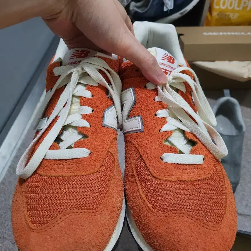 [BUNJANG] New Balance 574 Size? College Pack Orange Sneakers (275) / [275] 뉴발란스 size? 574 풀박스 컬리지팩 오렌지 팝니다