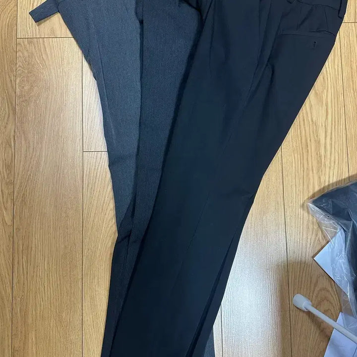 [BUNJANG] Unstandard Tapered Crop Slacks / 무탠다드 테이퍼드 크롭 슬랙스