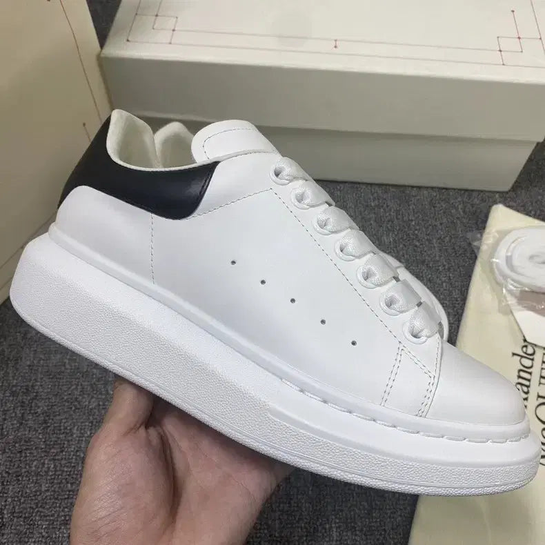 [BUNJANG] Alexander McQueen Oversized Sole Sneakers White Black / 알렉산더맥퀸 오버솔 스니커즈 화이트 블랙