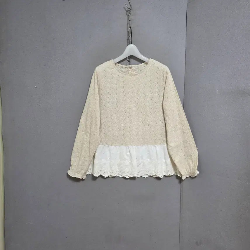 [BUNJANG] Beige Cotton Blouse / 면수이쁜 블라우스 F   n5210