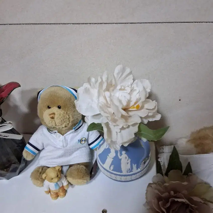 [BUNJANG] Wedgwood Winter J. Ceramic Vase / 화병  웨지우드 빈터지