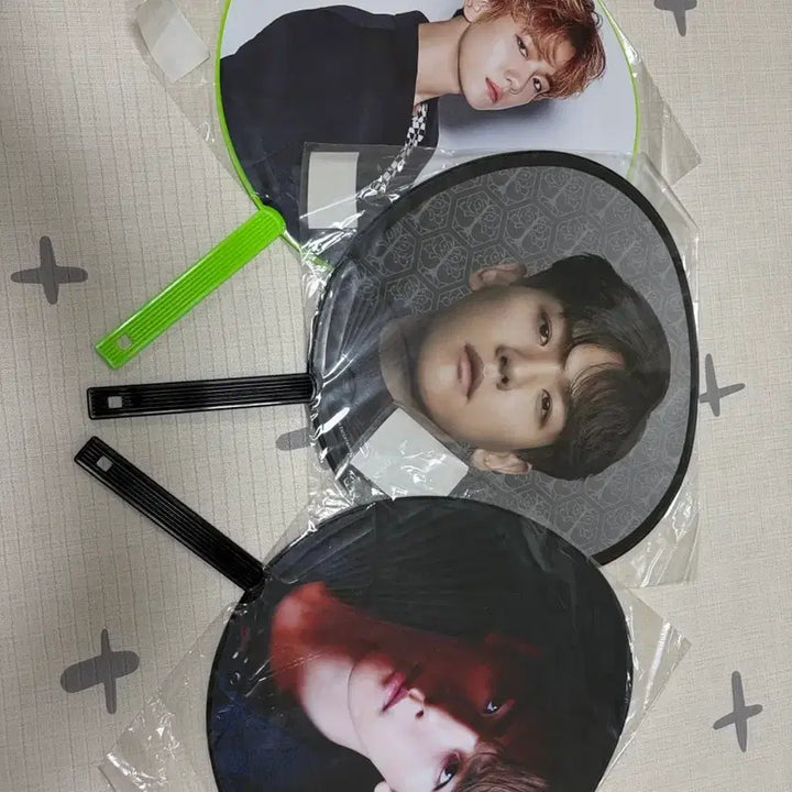 [BUNJANG] Baekhyun Uchwa Bundle Set Goods / 백현 우치와 공식 굿즈 일괄 판매