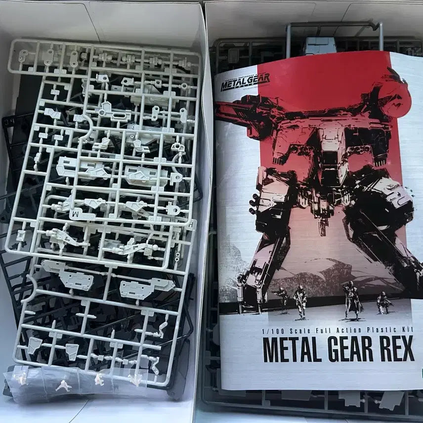 [BUNJANG] Kotobukiya Metal Gear REX Plastic Model Kit (Partially Assembled) / 코토부키야 메탈기어 렉스 프라모델 개봉품