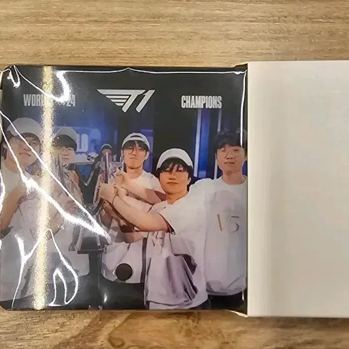 [BUNJANG] T1 2024 Worlds Victory Call Music Box Magnet (Sealed) / 티원 24 월즈 우승콜 마그넷