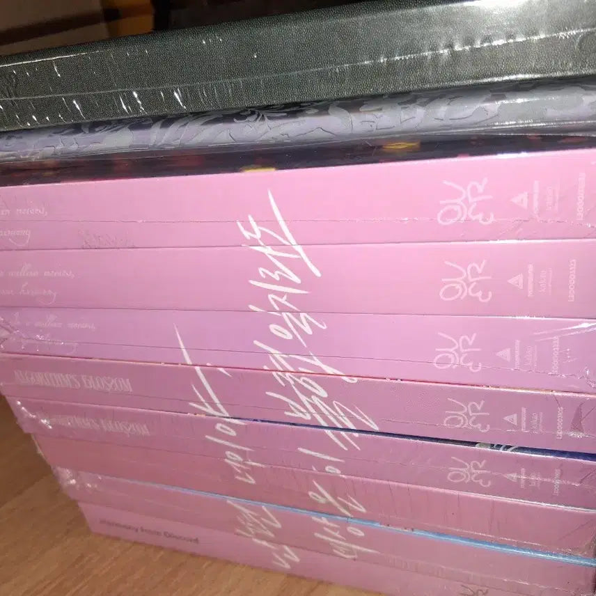 [BUNJANG] QWER 1st Single Album Ceremony Bundle Set (Sealed) / QWER 1st single album~Ceremony 미개봉앨범 일괄