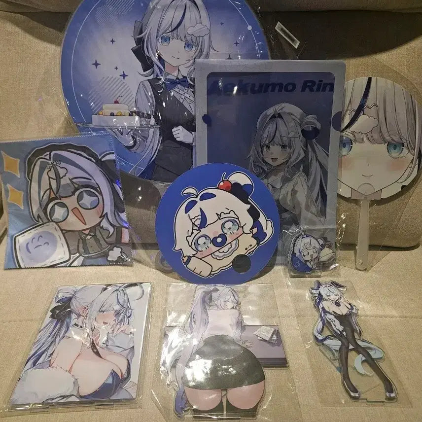 [BUNJANG] Stellive Rin Official/Unofficial Goods Bundle Set (Sealed) / 스텔라이브 린 공식/비공식 굿즈 팝니다.
