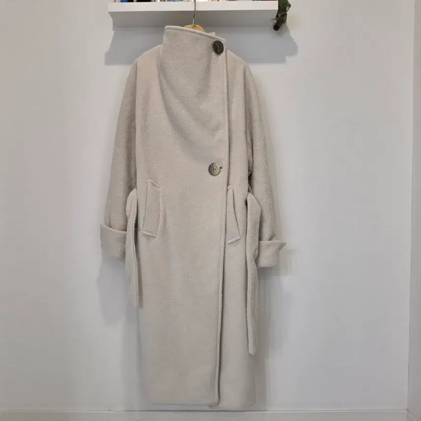 [BUNJANG] K-DABA Ivory Winter Long Coat / (중고) K-DABA 다바걸 아이보리 겨울 롱 코트