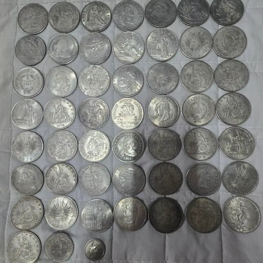 [BUNJANG] Reference Coins - 51 Piece Set / 외국동전