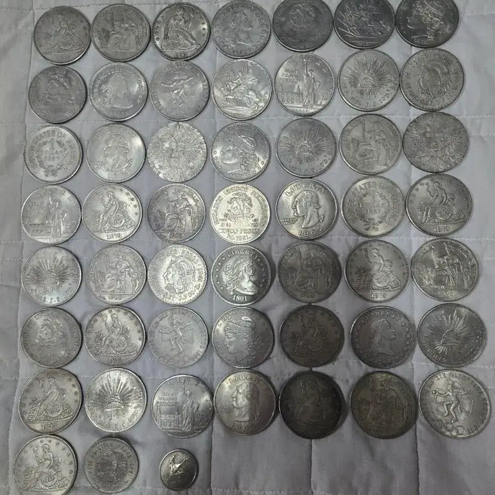 [BUNJANG] Reference Coins - 51 Piece Set / 외국동전