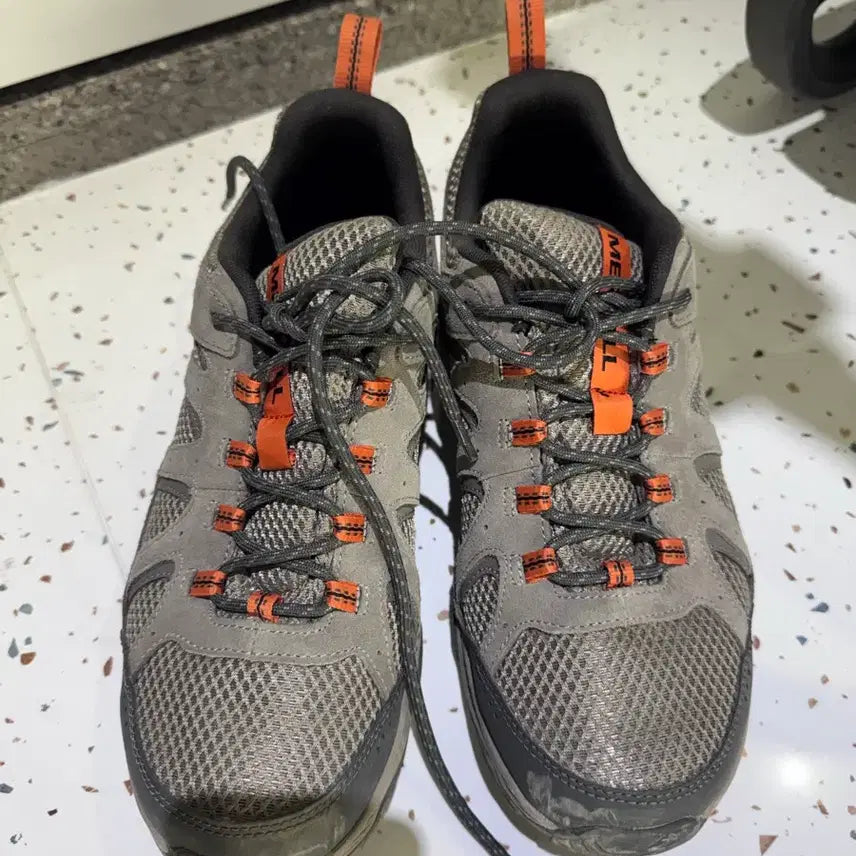[BUNJANG] Merrell Hiking Boots Size 280 / 머렐 등산화 280