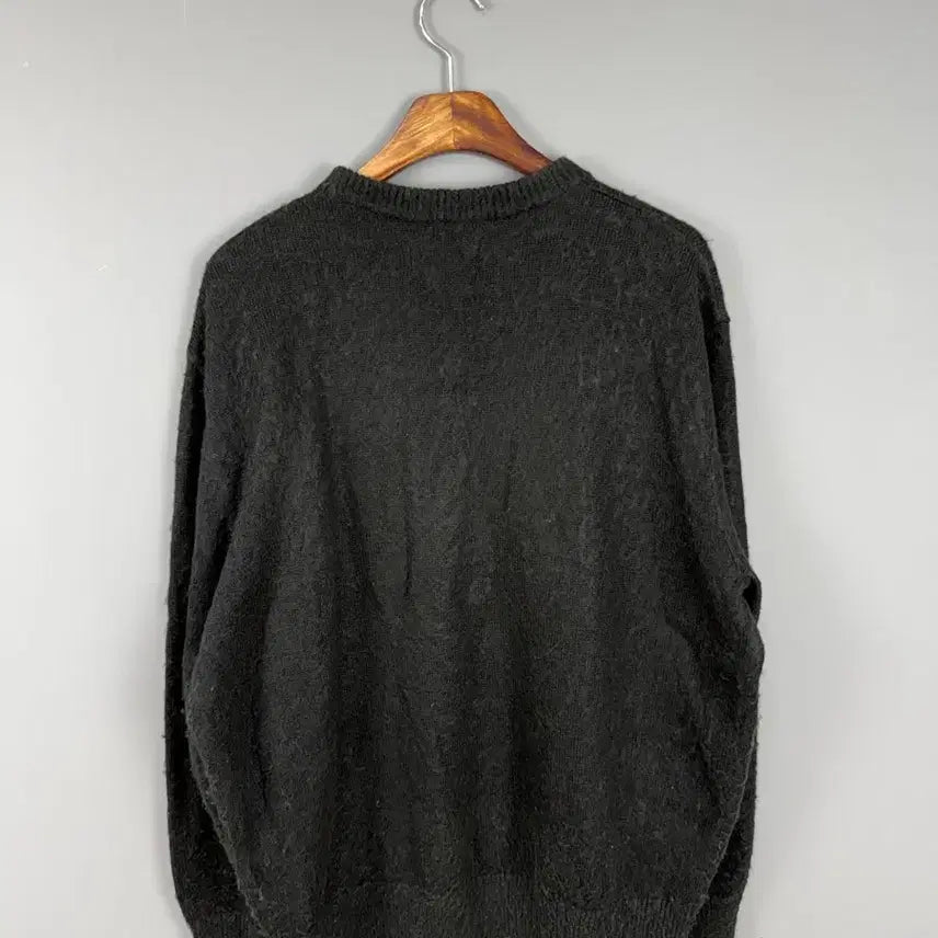 [BUNJANG] Thisisneverthat T.S.N. Heart Sweater / 디스이즈네버댓 T.S.N. 하트 스웨터 E0512