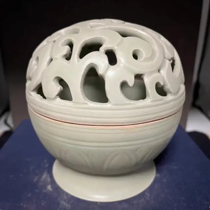 [BUNJANG] Northern Song Dynasty Celadon Incense Burner / 진품 북송시대 월요향로(운송시간13일)