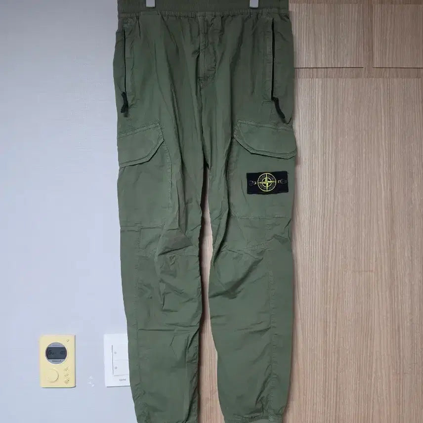 [BUNJANG] Stone Island Cargo Jogger Pants Khaki / 스톤아일랜드 카고 조거 팬츠 카키