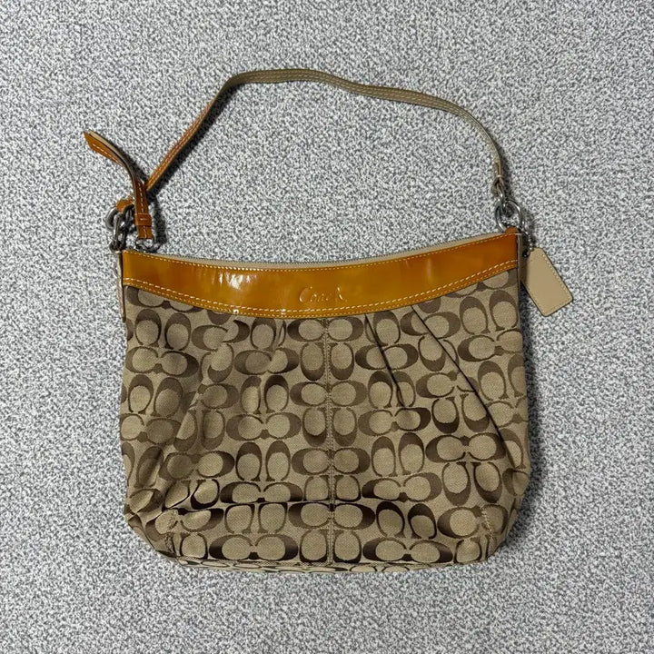 [BUNJANG] Coach Soho Pleated Tote Bag / COACH 코치 소호 플리티드 토트백