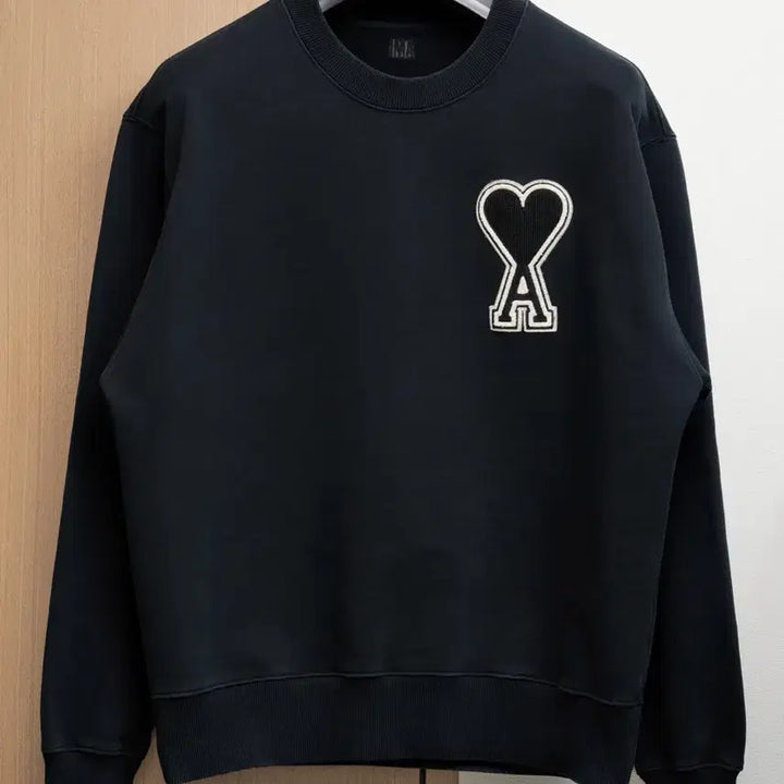 [BUNJANG] AMI Big Heart Sweatshirt Black L / 아미 빅하트 맨투맨 블랙 L