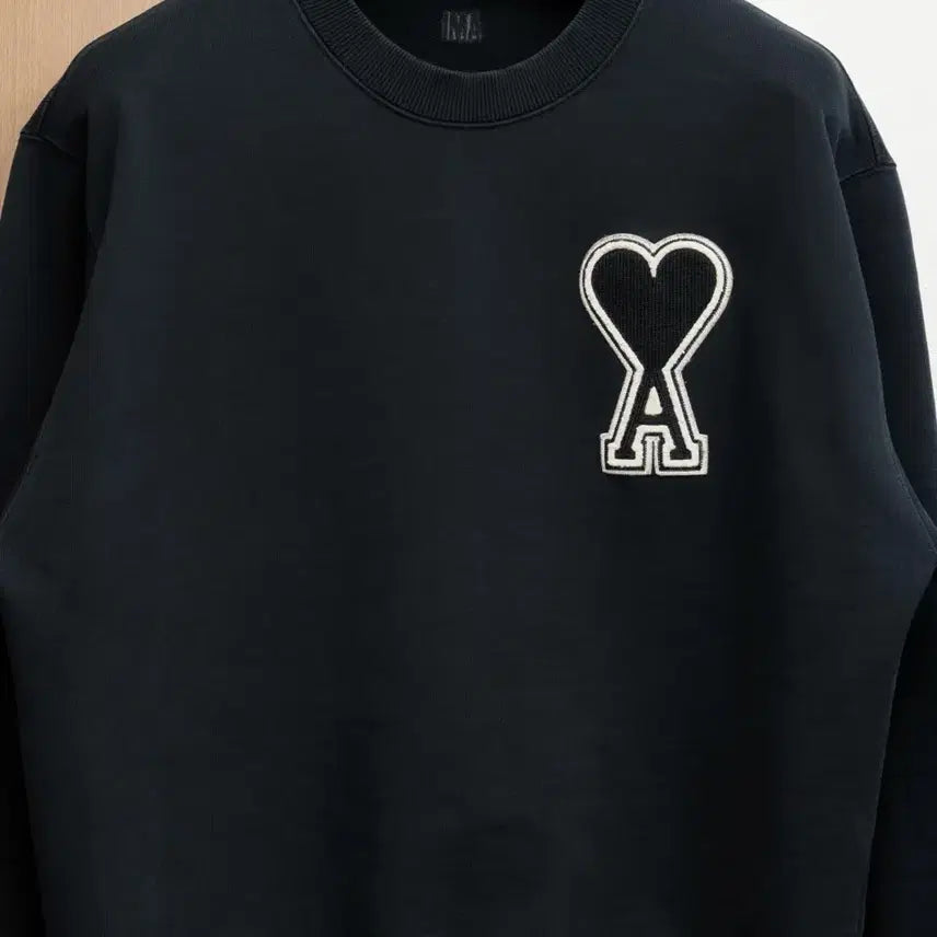 [BUNJANG] AMI Big Heart Sweatshirt Black L / 아미 빅하트 맨투맨 블랙 L