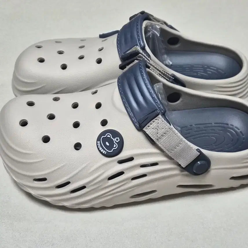 [BUNJANG] Bear Detail Mule Slippers / 