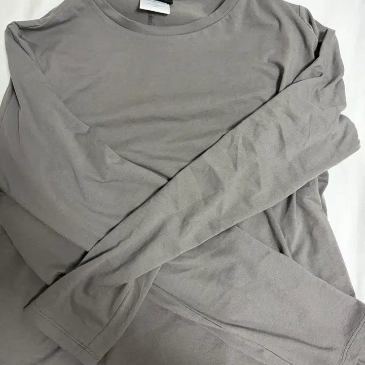 [BUNJANG] Mudeer Semi Long Sleeve Shadow / 머듈 세미 롱슬리브 쉐도우