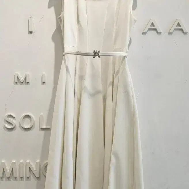 [BUNJANG] MICHAA Ivory Two-Piece Suit Set / 미샤 아이보리 정장 투피스 세트