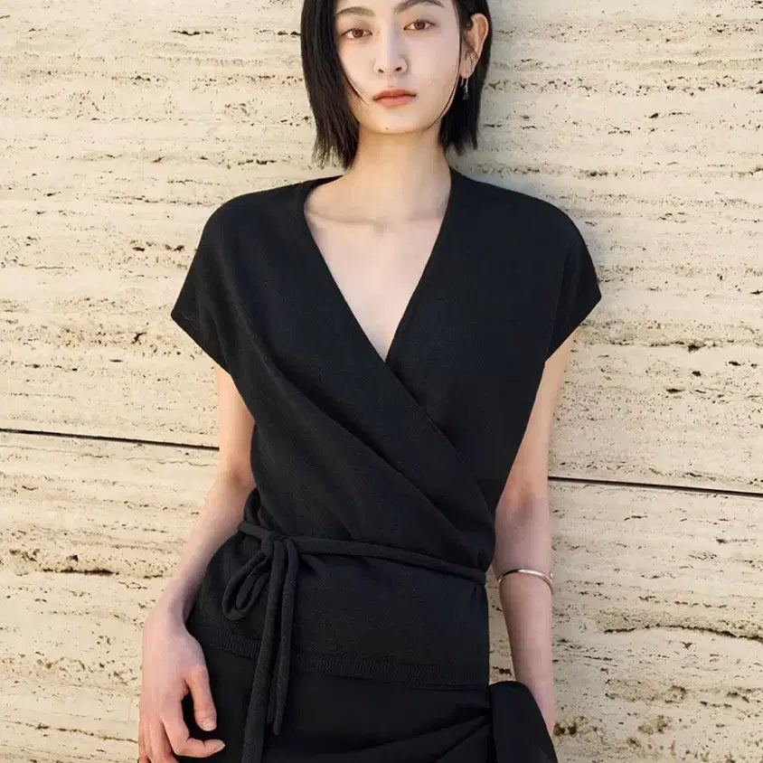 [BUNJANG] SIYAZU Drape Wrap Knit Top Black / SIYAZU 시야쥬 드레이프 랩 니트 탑 (블랙)