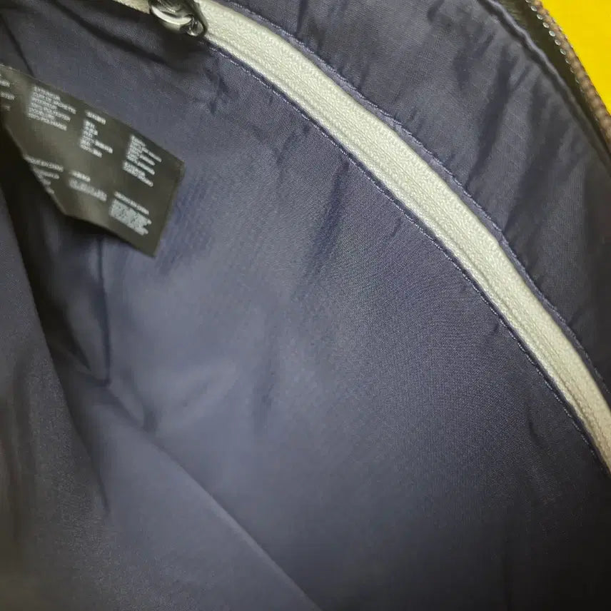 [BUNJANG] Lacoste Black Leather Clutch Bag / 라코스테 블랙 가죽 클러치 백
