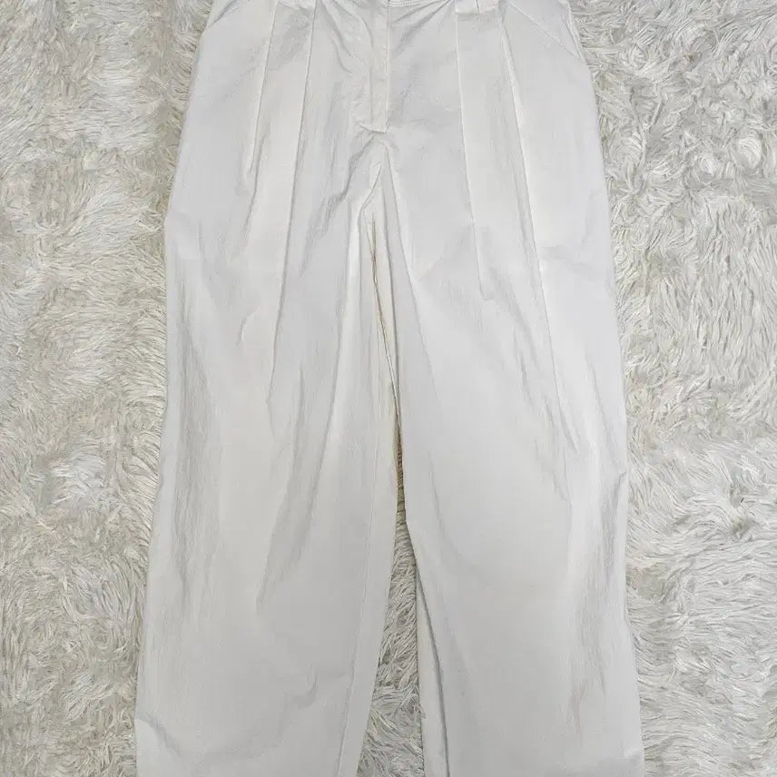 [BUNJANG] VOV White Pleats Wide Pants / 보브 화이트 플리츠 와이드 팬츠 24