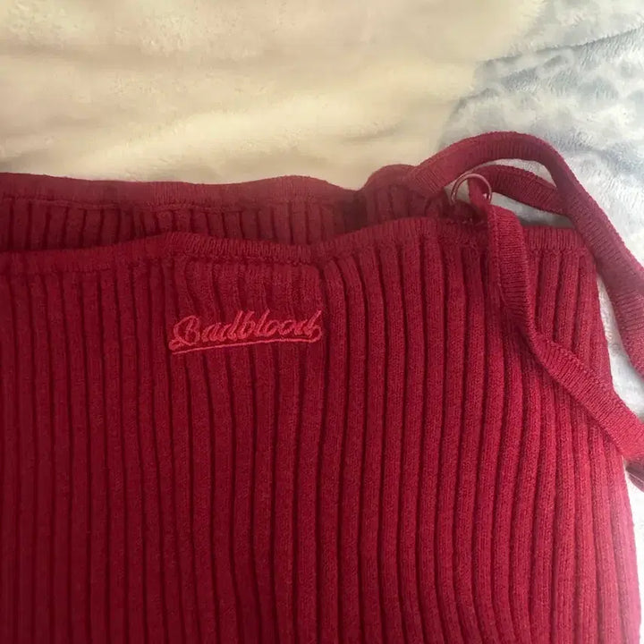 [BUNJANG] Bad Blood Red Sleeveless Top / 배드블러드 레드 슬리브리스